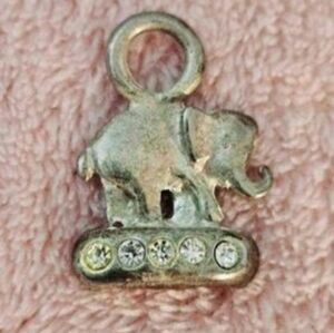Vintage/Antique Elephant Pendant/Charm